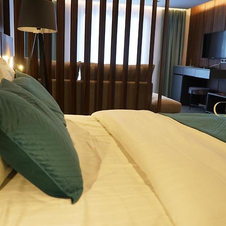 Hotel Credo พริเซรน ภายนอก รูปภาพ